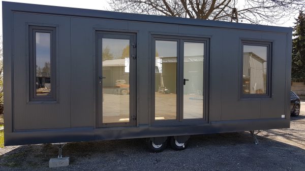 Mobile Home ( 7m x 2.5m )