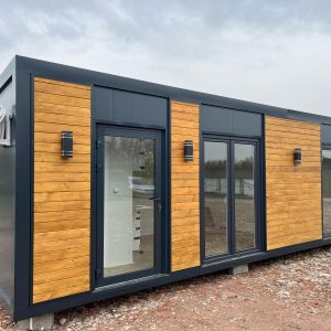 Living Container 8.0m x 3.0m